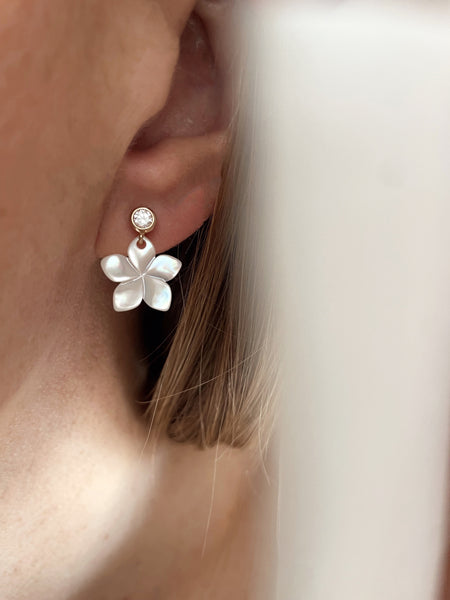 Boucles d'oreilles Flore nacre