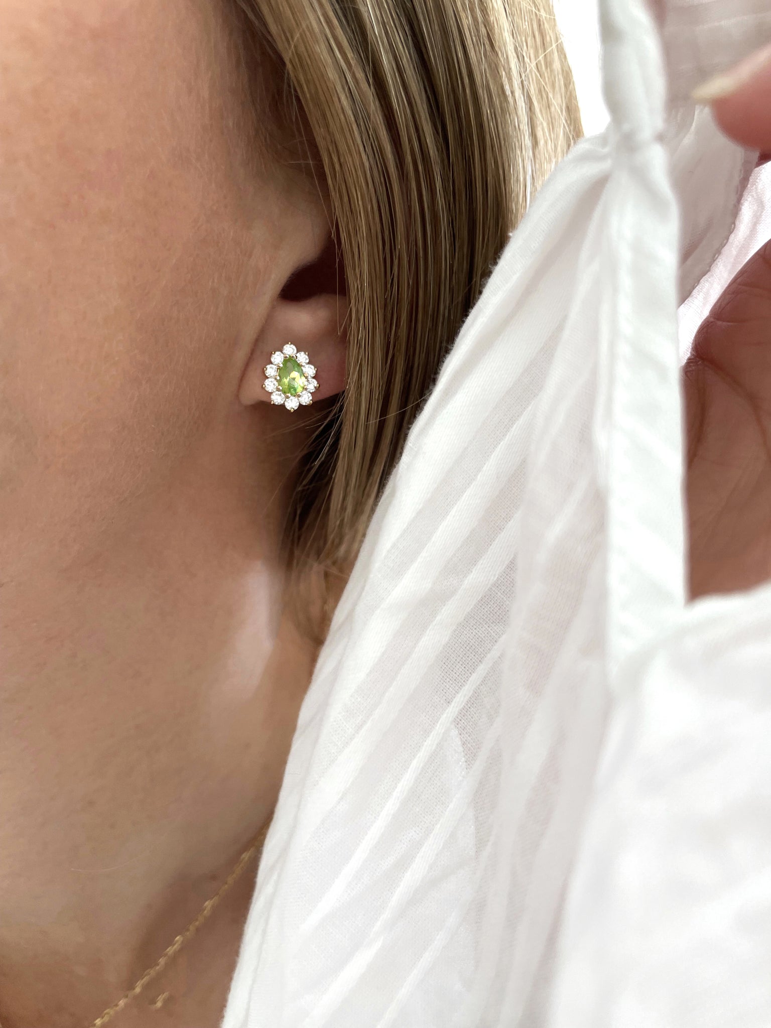Boucles d'oreille Crochets 19 mm, Acier Inoxydable 304, finition Doré à Boucles d'oreille Crochets 19 mm, Acier Inoxydable 304, finition Doré à