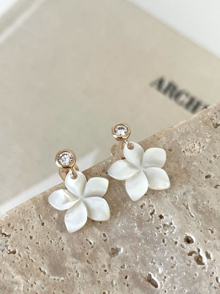 Boucles d'oreilles Flore nacre