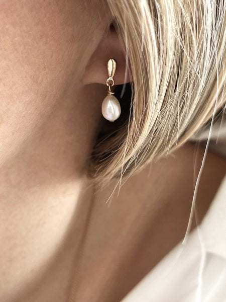 VENUS earrings