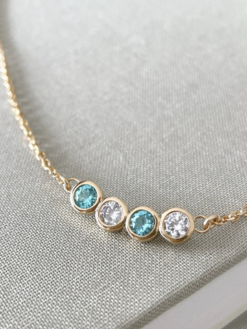 Mia necklace