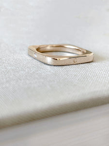 Riviera ring